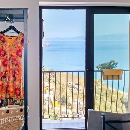 La Casa Gialla Taormina Bagian luar foto