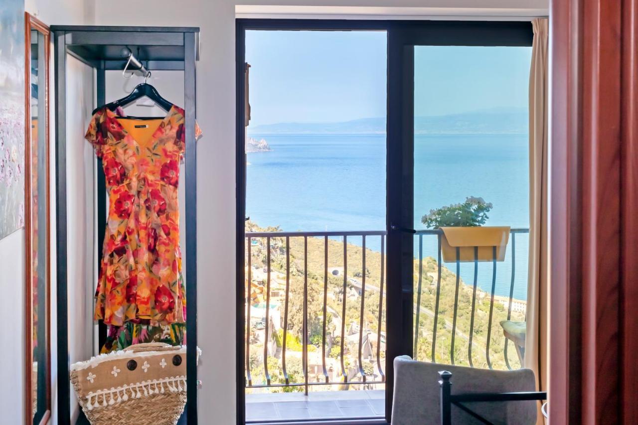 La Casa Gialla Taormina Bagian luar foto