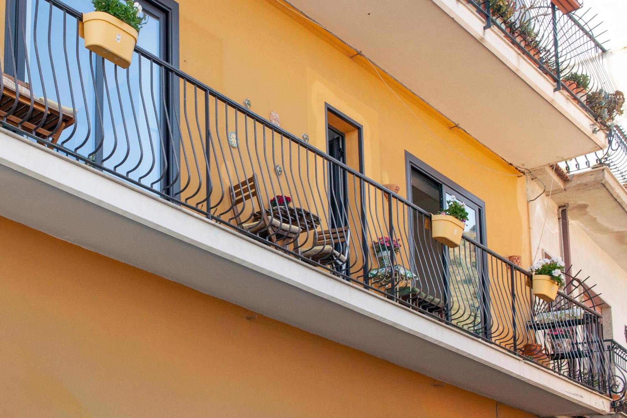 La Casa Gialla Taormina Bagian luar foto
